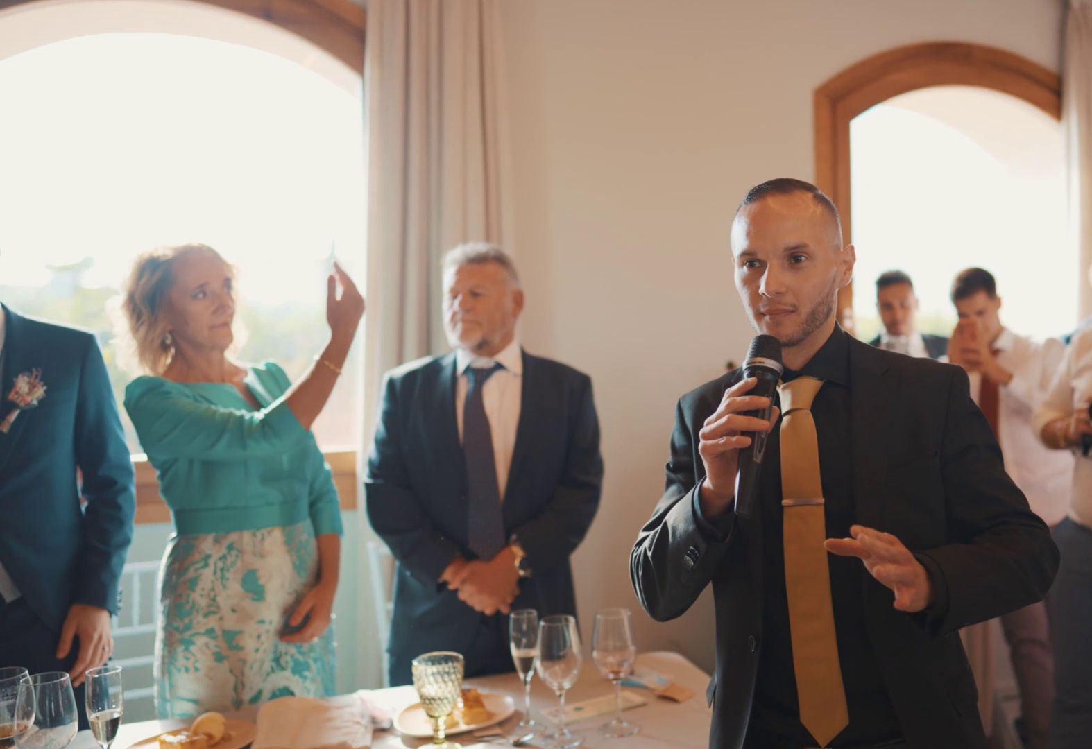 Stéphane Picard anime une prestation de magie